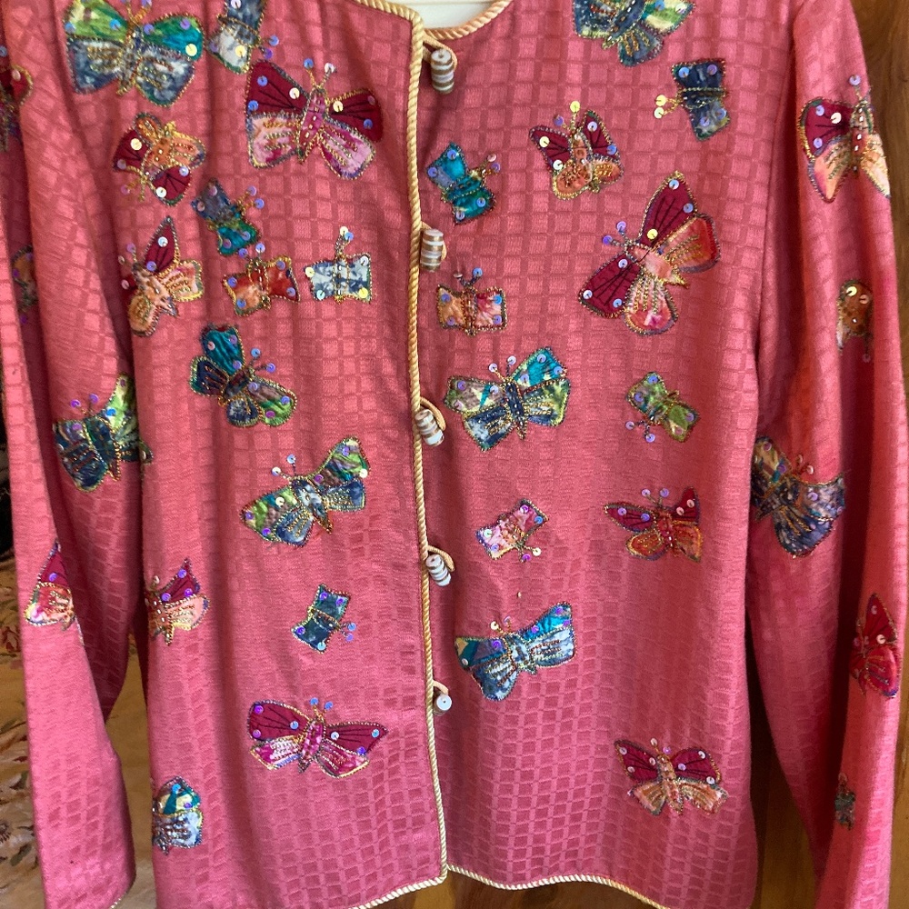 Summer jacket with embroidered butterflies and ceramic buttons